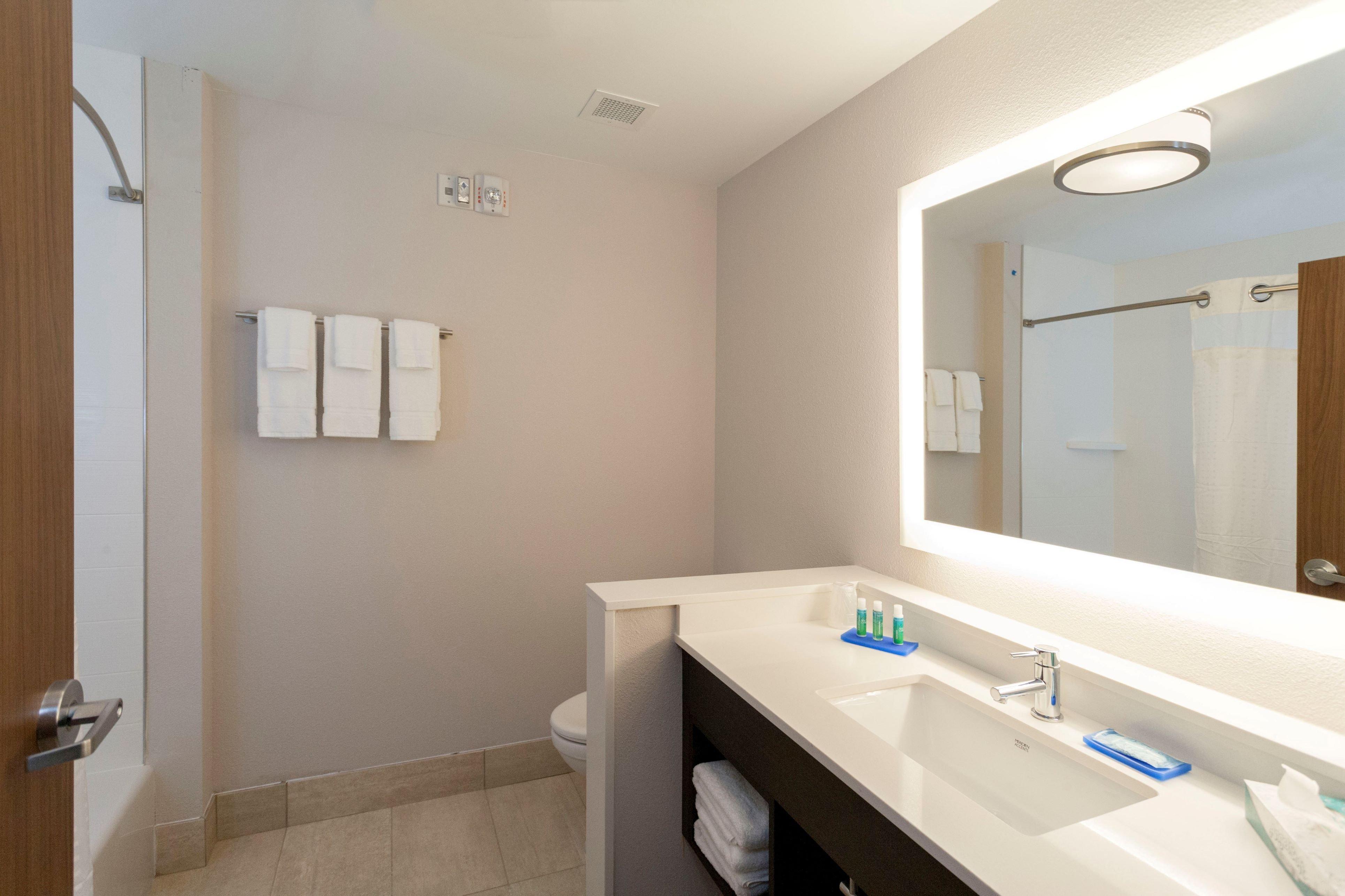 Holiday Inn Express & Suites Salem North - Keizer By Ihg Exterior photo