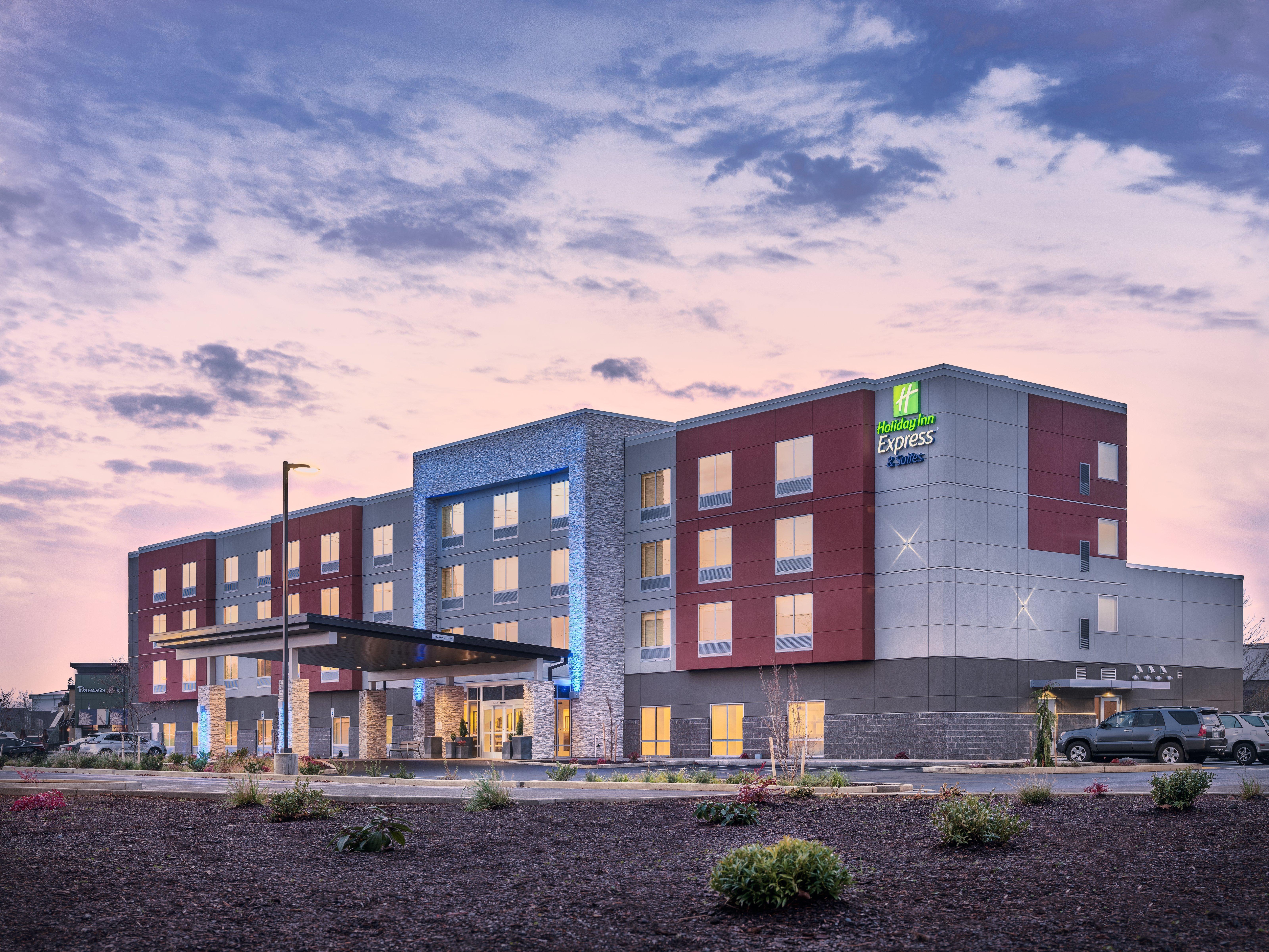 Holiday Inn Express & Suites Salem North - Keizer By Ihg Exterior photo