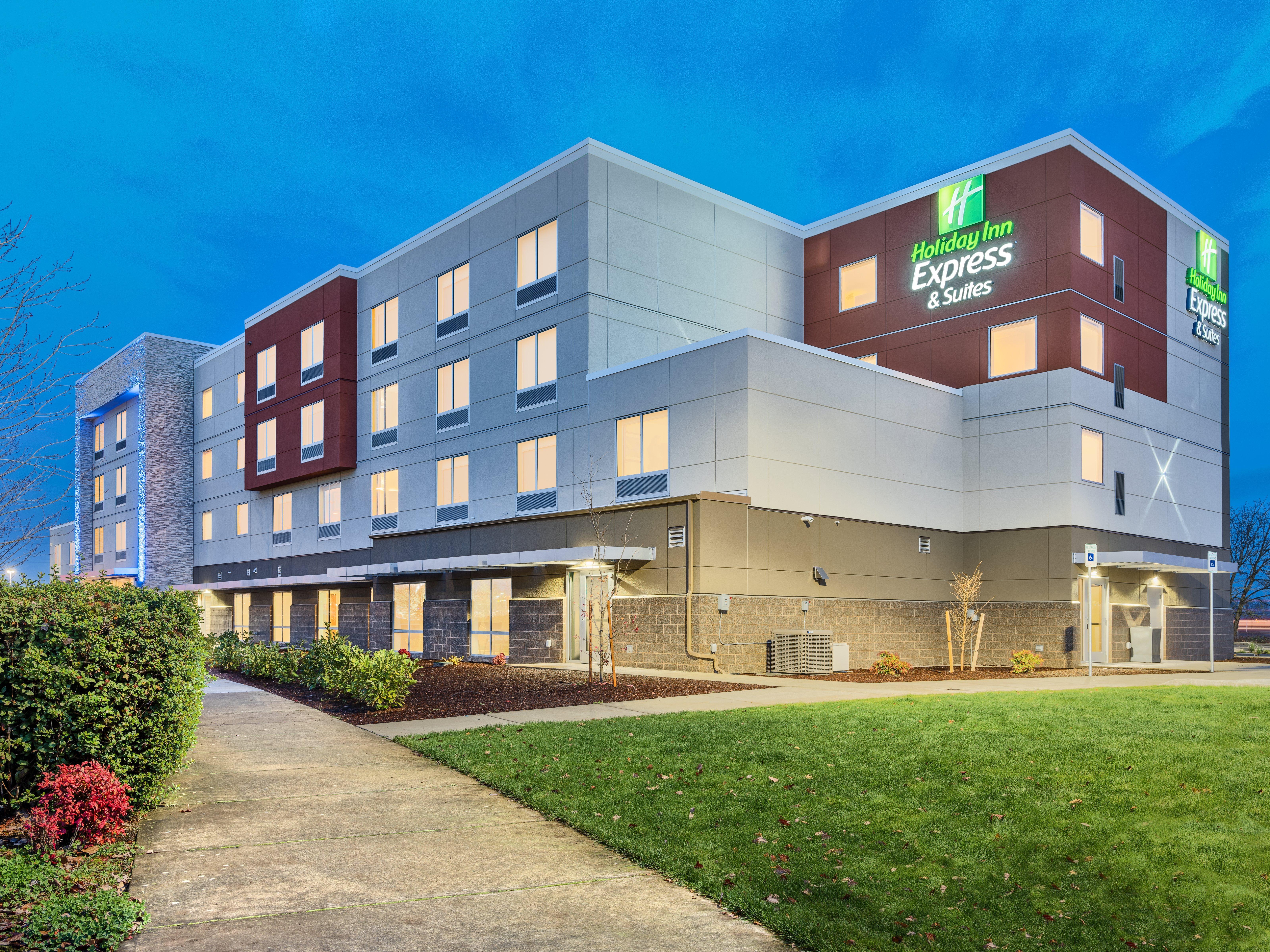 Holiday Inn Express & Suites Salem North - Keizer By Ihg Exterior photo